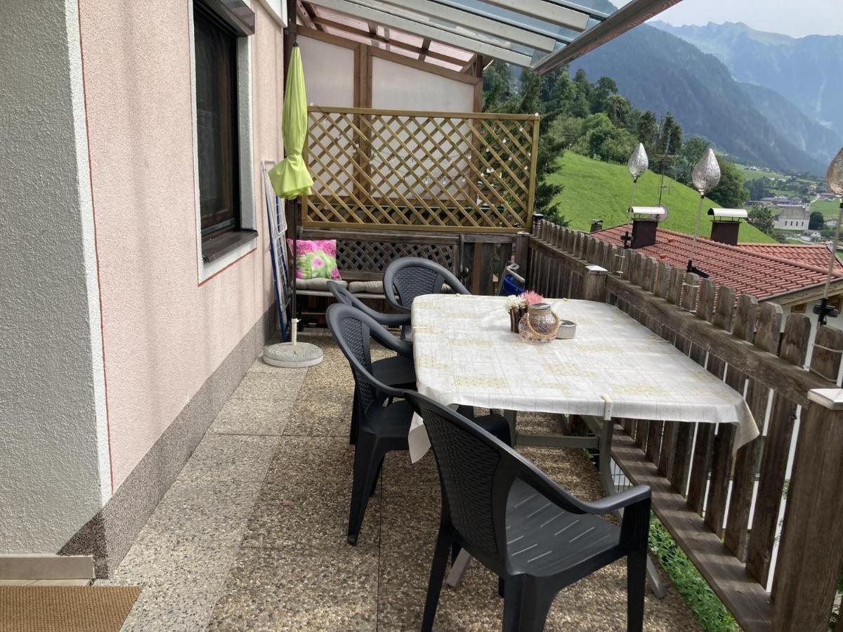 Margit Eberharter Apartamento Hainzenberg Exterior foto